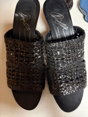 Donald Pliner Woven Slide Sandals - Black 9.5 EUC.